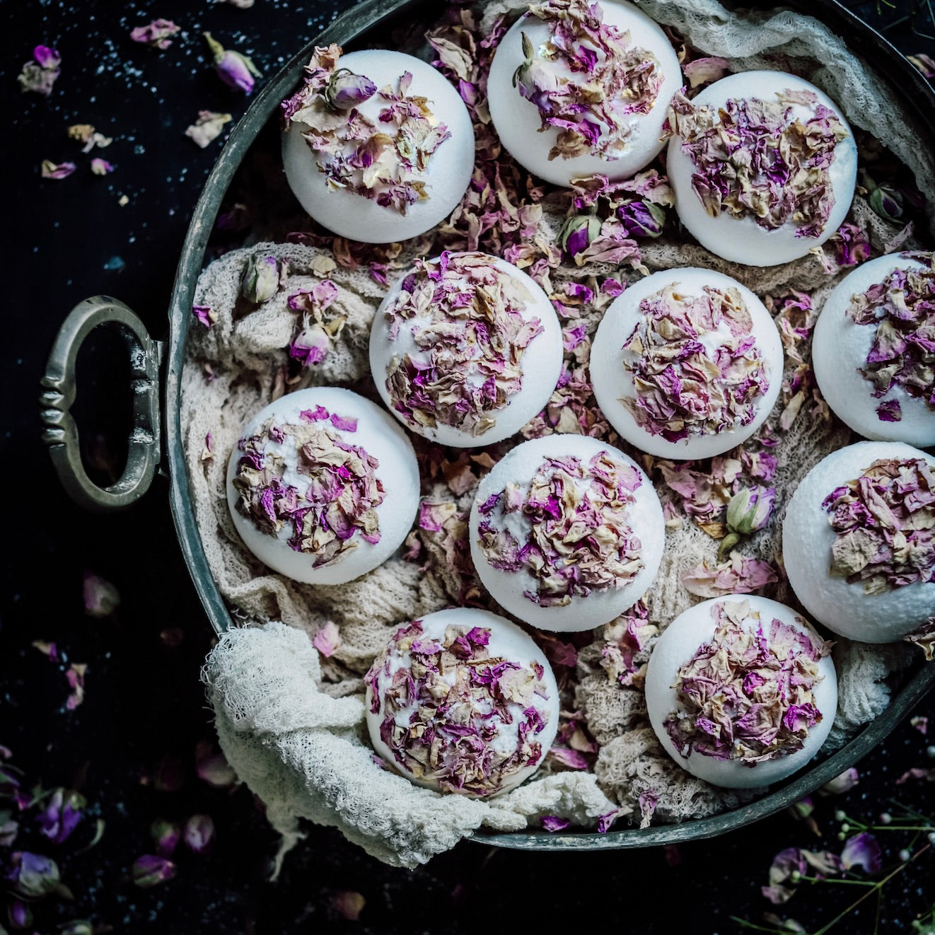 How to Make Stunning Rose Bath Bombs