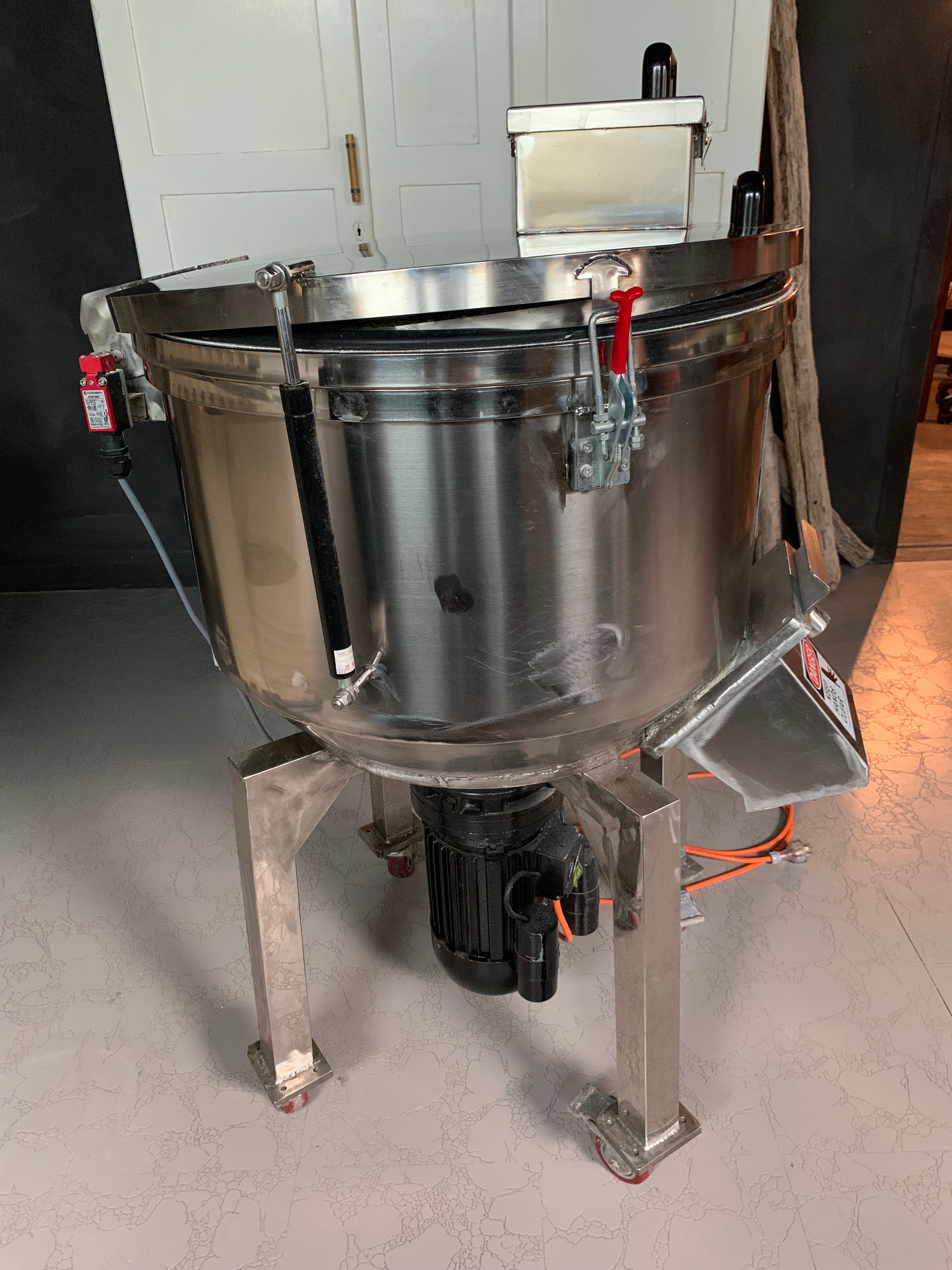 1x Protein Powder & Bath Product High-Speed Mixer